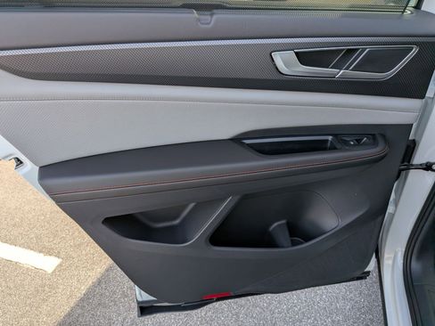New 2026 Volkswagen Atlas Peak Edition AWD/4WD image 25