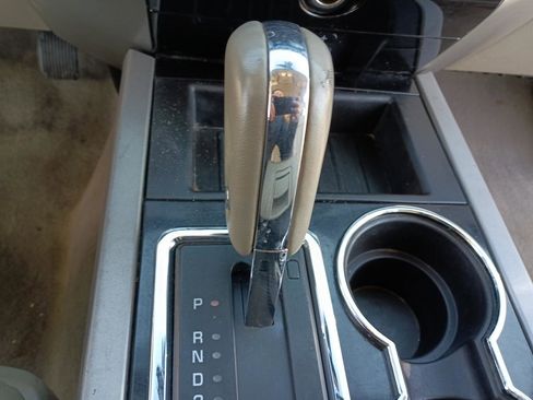 Used 2013 Ford Expedition Limited image 36