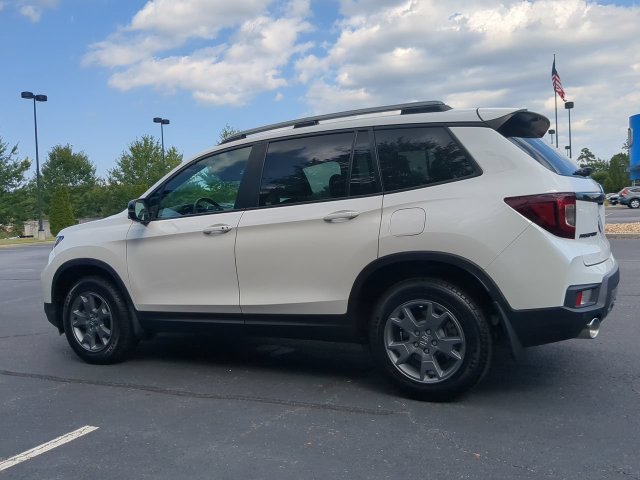 Used 2025 Honda Passport TrailSport image 6