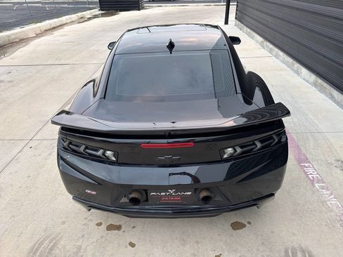 Used 2018 Chevrolet Camaro SS image 12