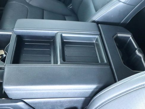 Used 2022 Toyota Tundra SR5 w/ SR5 Premium Package RWD image 28