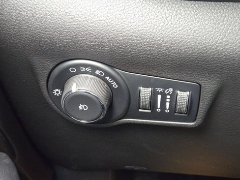 New 2026 Jeep Compass Latitude AWD/4WD image 21