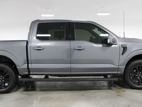 Used 2025 Ford F150 Platinum image 11