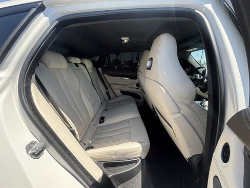 Used 2018 BMW X6 M AWD/4WD image 21