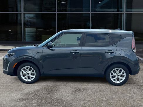 Used 2024 Kia Soul LX w/ Option Group 015 FWD image 8