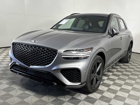 Used 2022 Genesis GV70 2.5T w/ Sport Prestige Package AWD/4WD image 4
