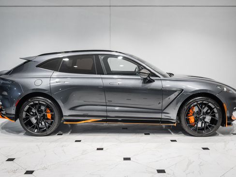 Used 2025 Aston Martin DBX 707 image 50