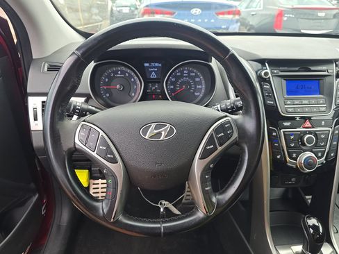 Used 2016 Hyundai Elantra GT w/ Option Group 02 FWD image 11
