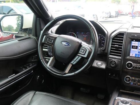 Used 2019 Ford Expedition Max Limited RWD image 27