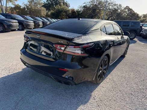 Used 2023 Nissan Maxima SR w/ Sport Mat Group image 6