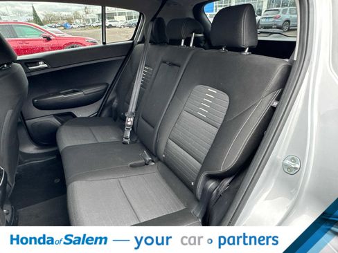 Used 2018 Kia Sportage LX AWD/4WD image 13