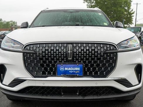 Used 2025 Lincoln Aviator Reserve w/ Illumination Package AWD/4WD image 3