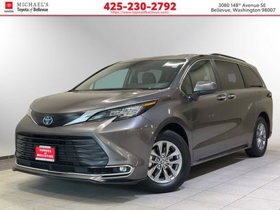 Used 2023 Toyota Sienna XLE