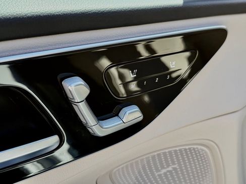 Used 2024 Mercedes-Benz C 300 Sedan image 24