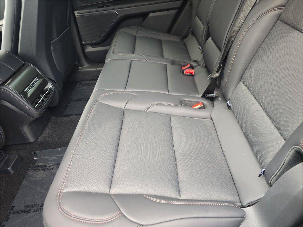 New 2026 Lincoln Nautilus Premier AWD/4WD image 12