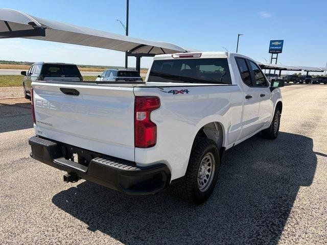 Used 2023 Chevrolet Silverado 1500 W/T w/ WT Value Package AWD/4WD image 5