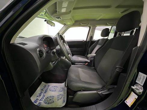 Used 2015 Jeep Patriot Sport w/ Power Value Group AWD/4WD image 15