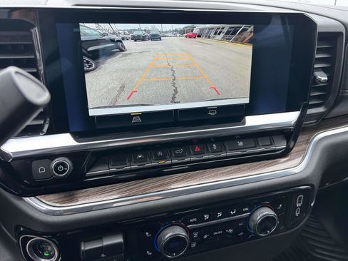 Used 2025 Chevrolet Silverado 1500 LT image 22