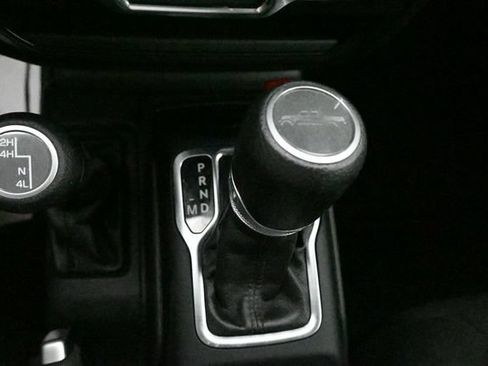 Used 2023 Jeep Gladiator Sport AWD/4WD image 21