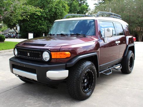 Used 2007 Toyota FJ Cruiser 4WD image 2