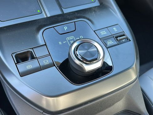 New 2026 Subaru Solterra Premium image 16