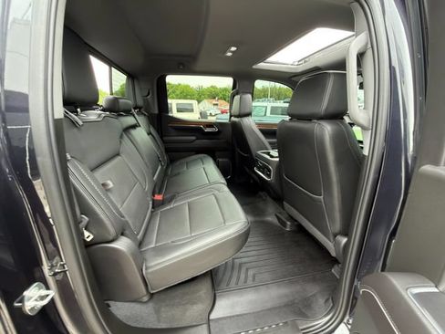 Used 2022 GMC Sierra 1500 Denali AWD/4WD image 10