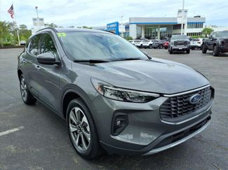 Used 2025 Ford Escape Platinum AWD/4WD video 1