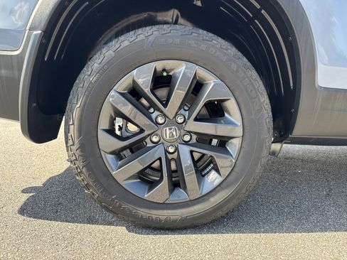 Used 2023 Honda Ridgeline Sport image 21