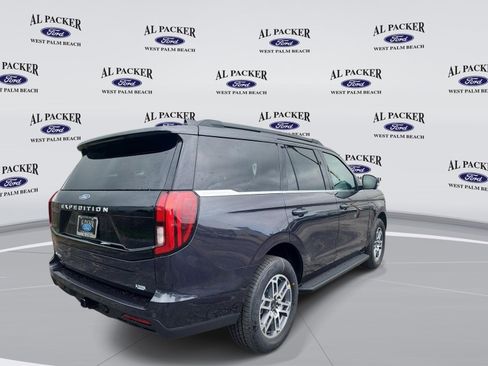 New 2026 Ford Expedition Active RWD image 5