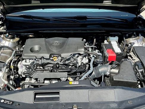 Used 2022 Toyota Camry SE FWD image 28