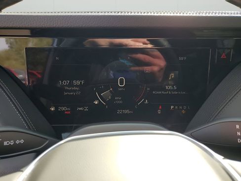 Certified 2025 GMC Yukon XL Denali image 38