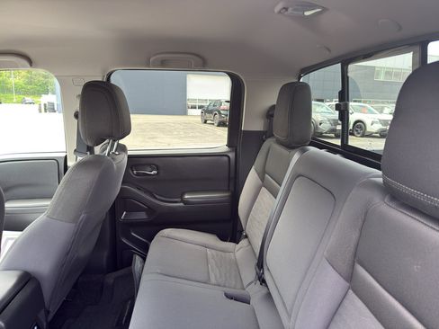 Certified 2023 Nissan Frontier SV w/ SV Convenience Package AWD/4WD image 34