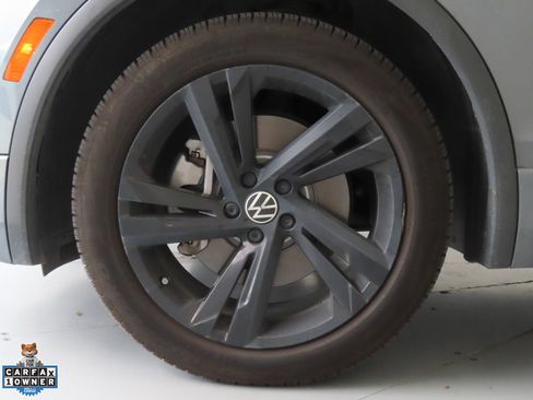 Used 2023 Volkswagen Tiguan SE R-Line FWD image 26
