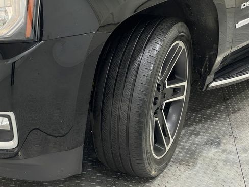 Used 2019 GMC Yukon XL Denali w/ Open Road Package image 37