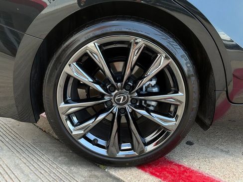 Used 2025 Lexus IS 350 F Sport RWD image 9