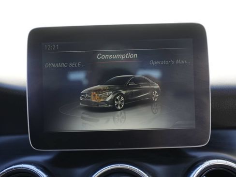Used 2018 Mercedes-Benz CLA 250 4MATIC image 31
