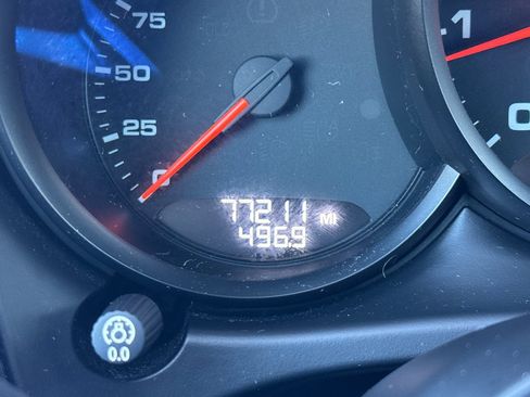 Used 2017 Porsche Macan image 28