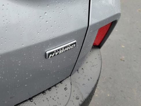 Certified 2024 Ford Escape SE image 11