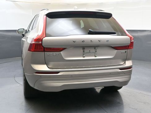 Certified 2023 Volvo XC60 B5 Core image 4