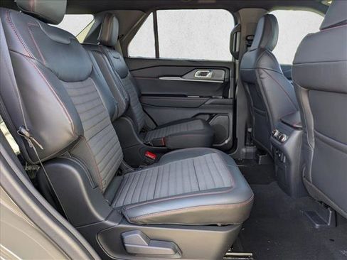 New 2026 Ford Explorer ST-Line w/ ST-Line Street Pack image 19