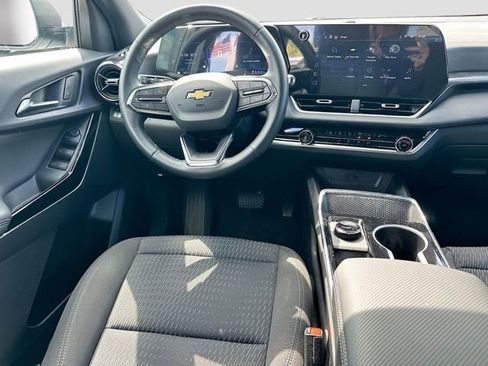 New 2026 Chevrolet Equinox LT image 16