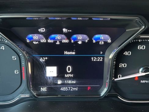 Used 2021 GMC Yukon XL Denali w/ Denali Premium Package image 24