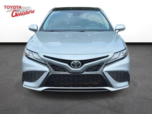 Used 2021 Toyota Camry XSE FWD image 2