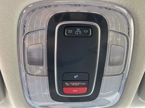 Used 2025 Hyundai Kona SEL AWD/4WD image 31