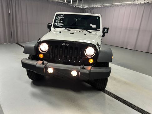 Used 2015 Jeep Wrangler Unlimited Sport w/ Quick Order Package 24S AWD/4WD image 2