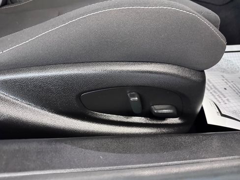 Used 2021 Chevrolet Camaro LT w/ Technology Package image 14