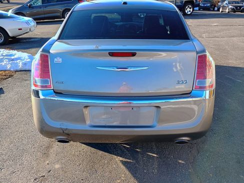 Used 2014 Chrysler 300 AWD w/ Driver Convenience Group image 4