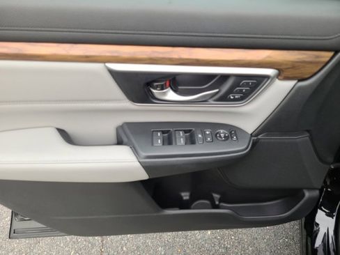 Used 2020 Honda CR-V Touring image 22