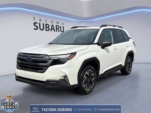 Used 2025 Subaru Forester Premium AWD/4WD image 1
