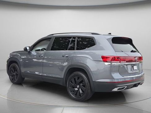 Used 2024 Volkswagen Atlas SE FWD image 6